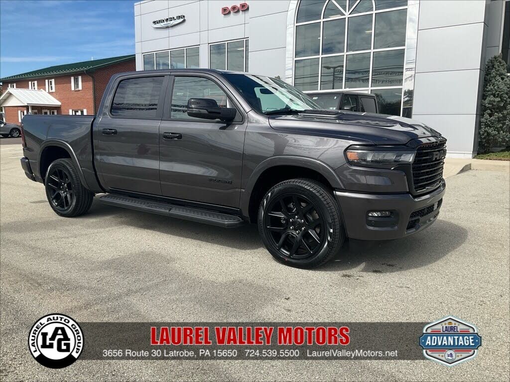 2026 RAM 1500 Laramie Crew Cab 4WD