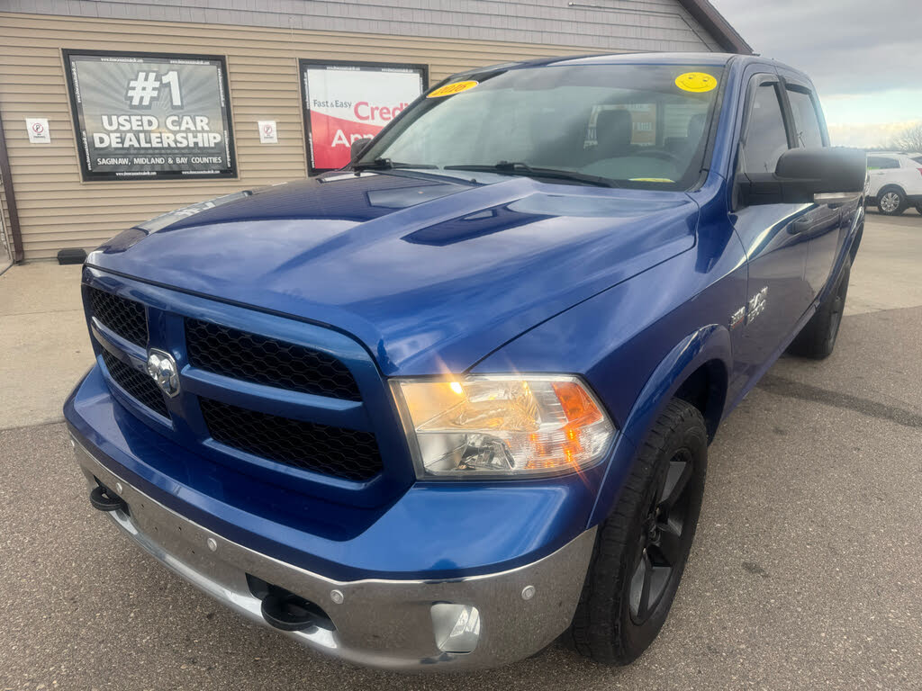2016 RAM 1500 SLT Crew Cab 4WD