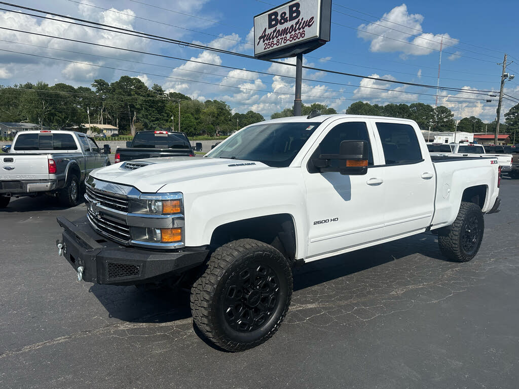 2017 Chevrolet Silverado 2500HD LT Crew Cab 4WD