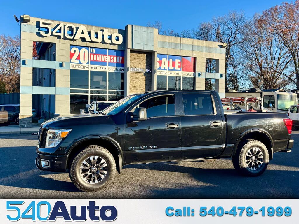 2018 Nissan Titan PRO-4X Crew Cab 4WD