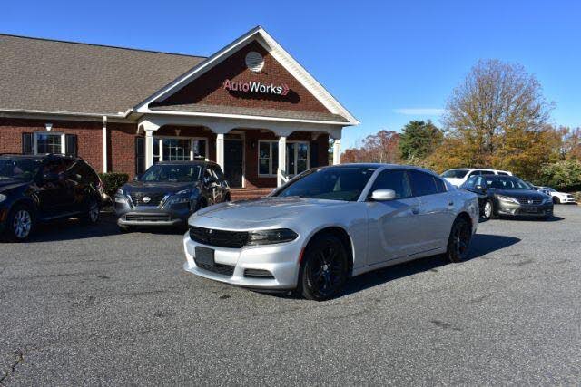 2020 Dodge Charger SXT RWD