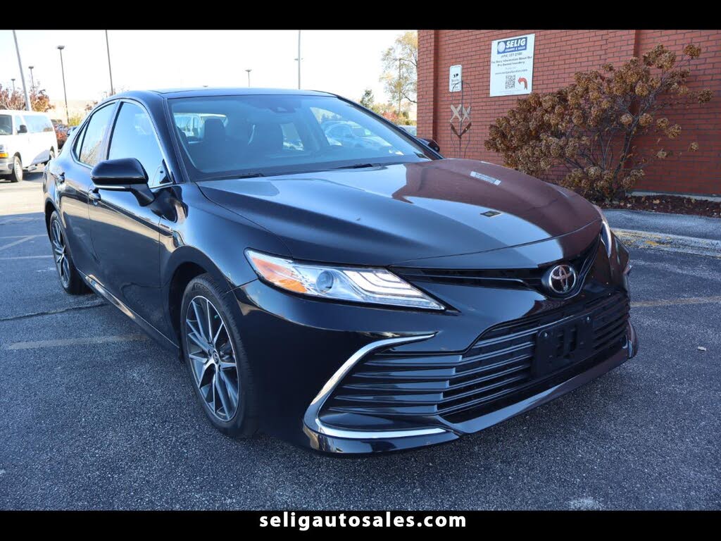 2021 Toyota Camry XLE FWD
