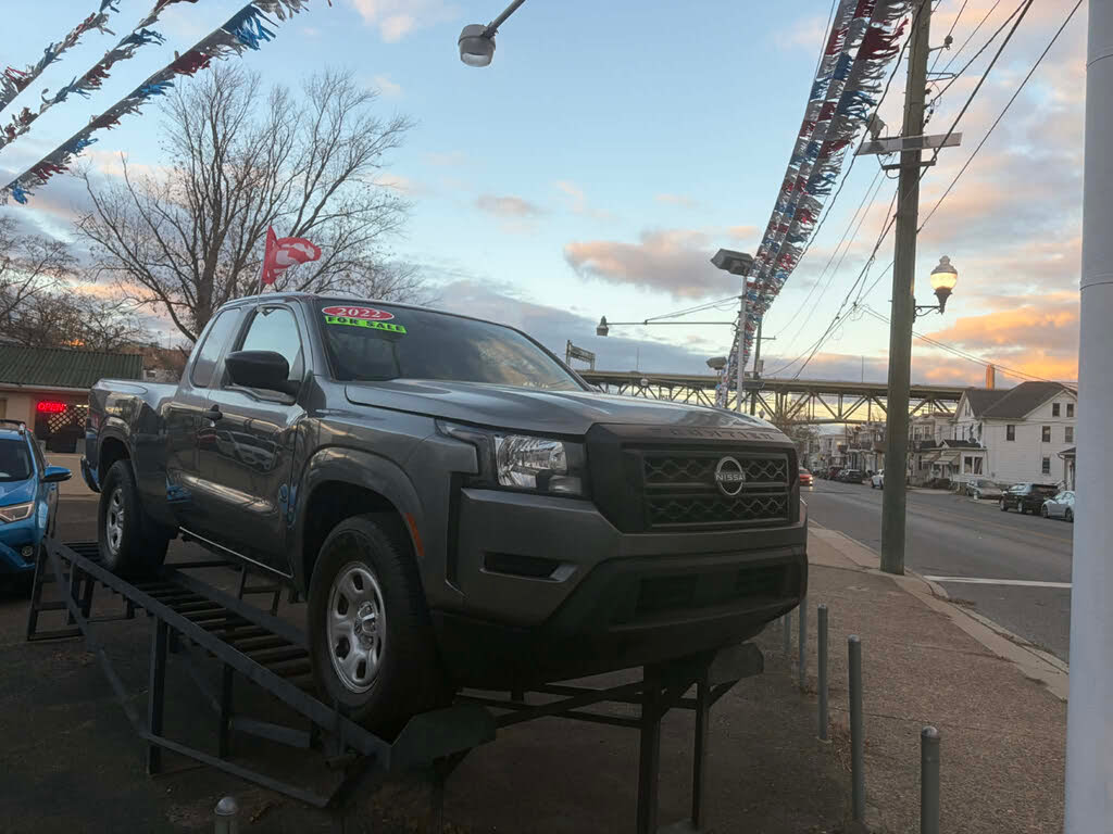 2022 Nissan Frontier S King Cab RWD