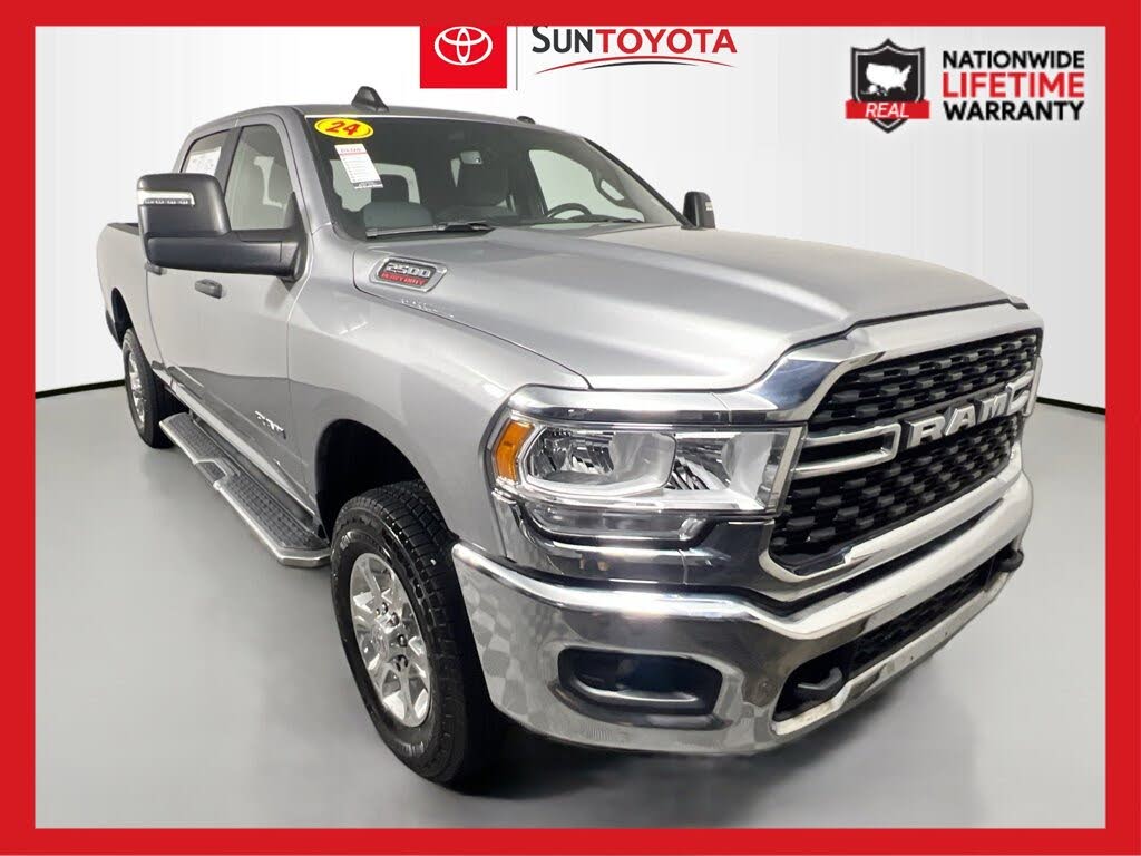2024 RAM 2500 Big Horn Crew Cab 4WD