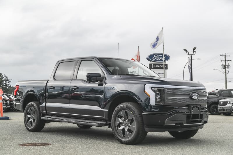 2025 Ford F-150 Lightning Lariat SuperCrew AWD