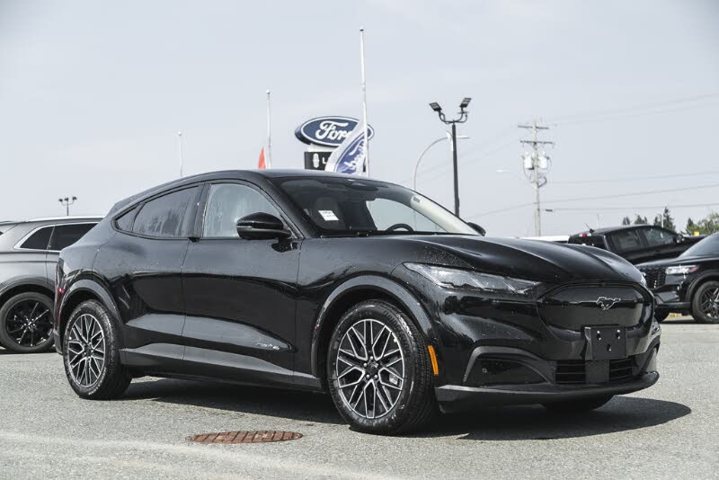 2025 Ford Mustang Mach-E Premium AWD