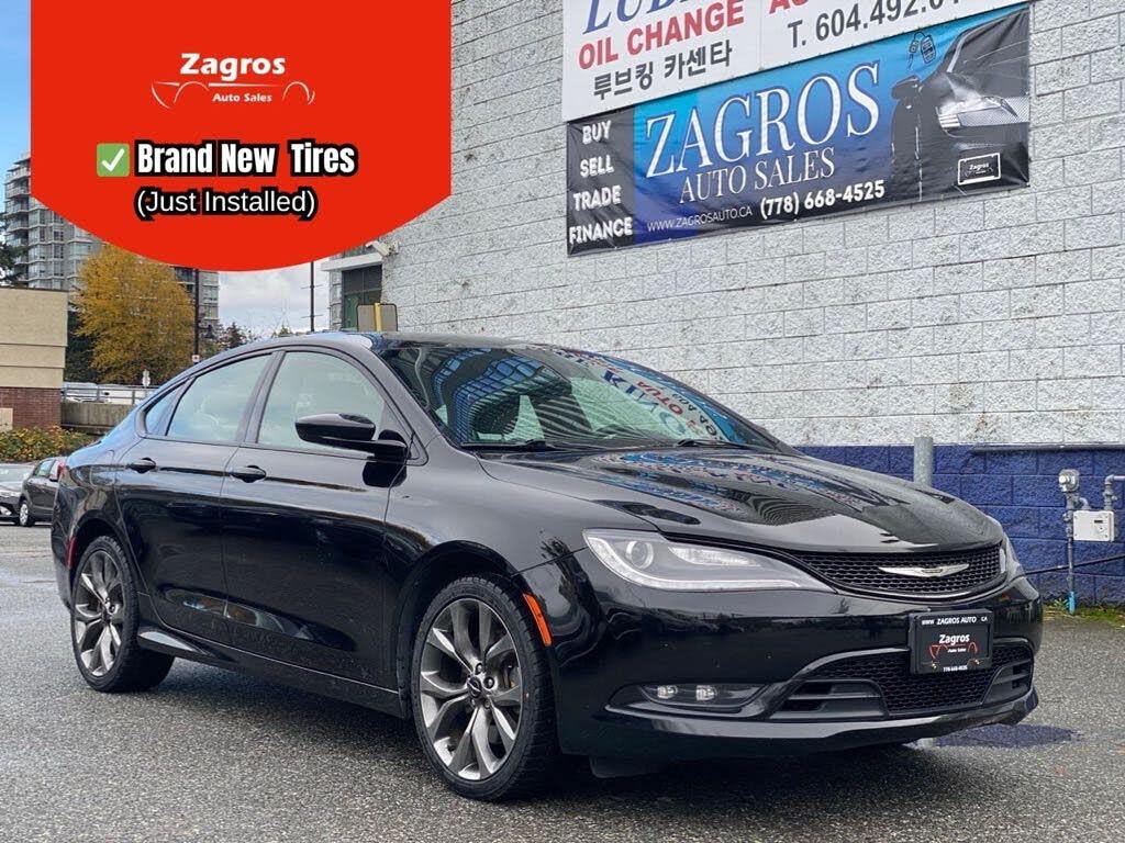 2015 Chrysler 200 S Sedan FWD