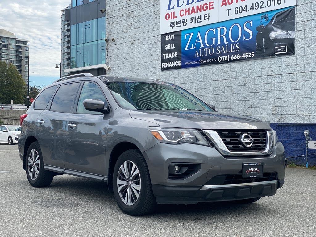 2017 Nissan Pathfinder SV 4WD