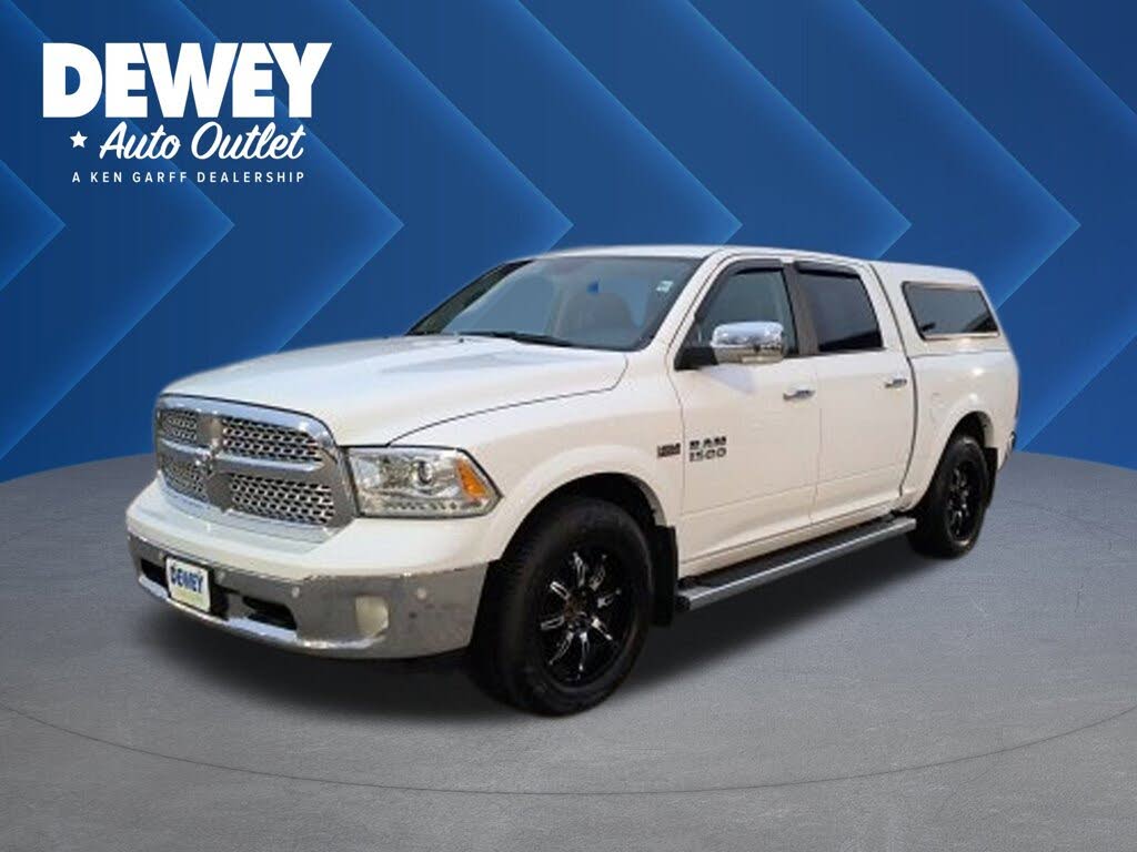 2017 RAM 1500 Laramie Crew Cab 4WD