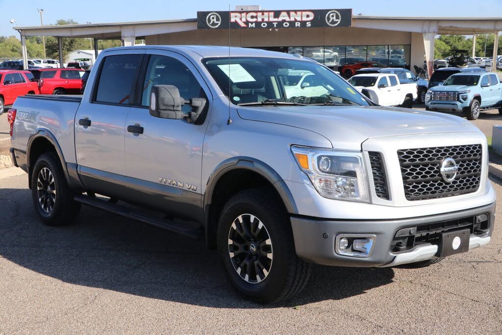 2019 Nissan Titan PRO-4X Crew Cab 4WD