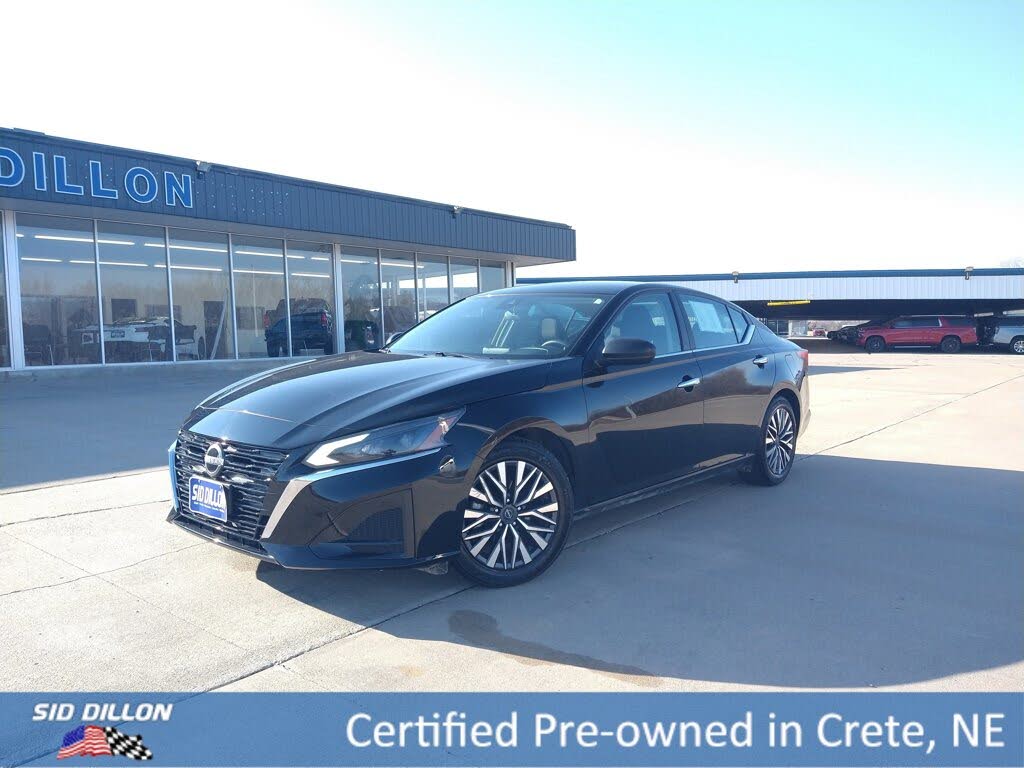 2024 Nissan Altima 2.5 SV FWD