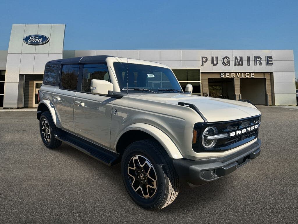 2025 Ford Bronco Outer Banks 4-Door 4WD