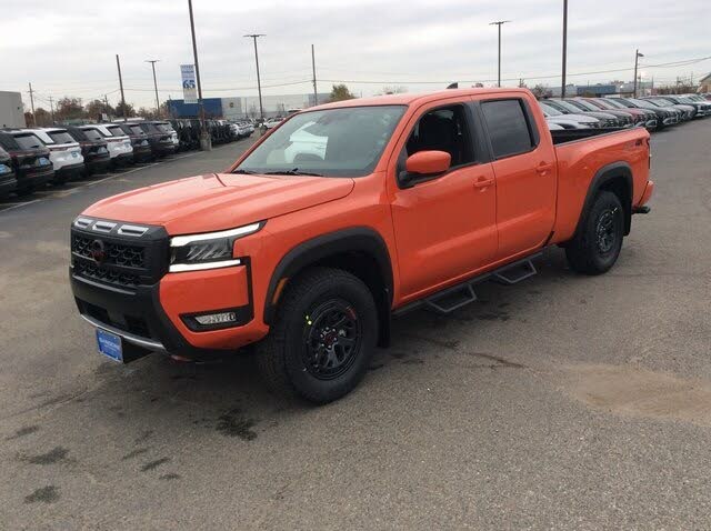 2026 Nissan Frontier PRO-4X Crew Cab LB 4WD