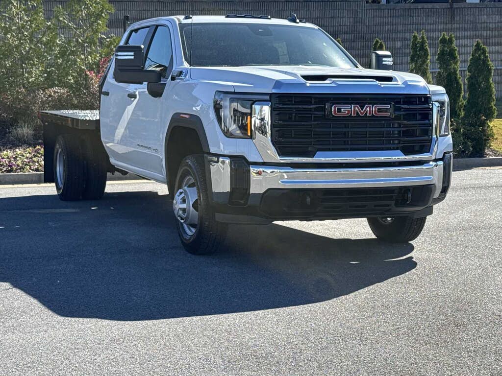 2025 GMC Sierra 3500HD Pro Crew Cab LB 4WD