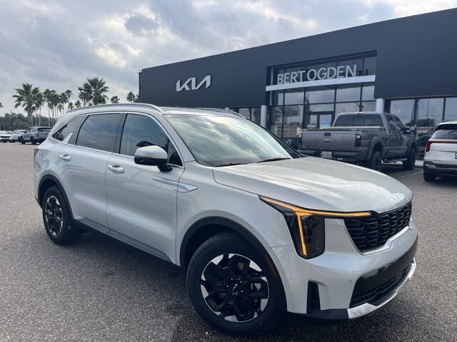 2026 Kia Sorento S FWD