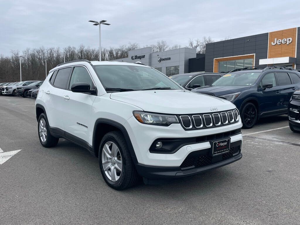 2022 Jeep Compass Latitude 4WD