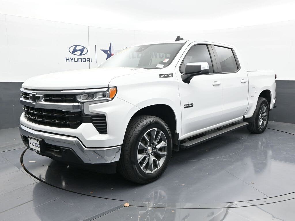 2023 Chevrolet Silverado 1500 LT Crew Cab 4WD