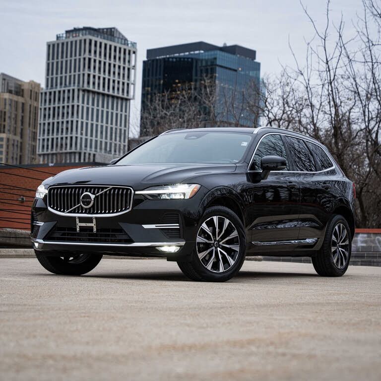 2023 Volvo XC60 B5 Plus Bright Theme AWD
