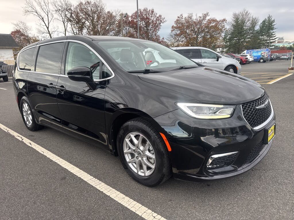 2024 Chrysler Pacifica Touring L FWD