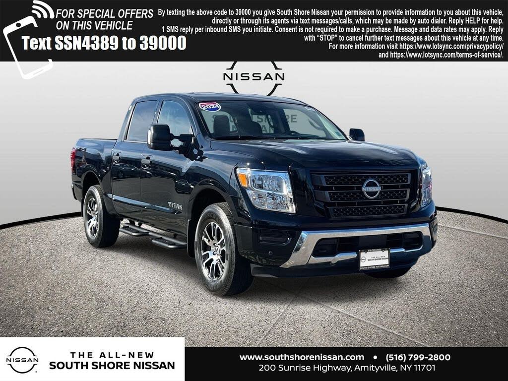 2024 Nissan Titan SV Crew Cab 4WD