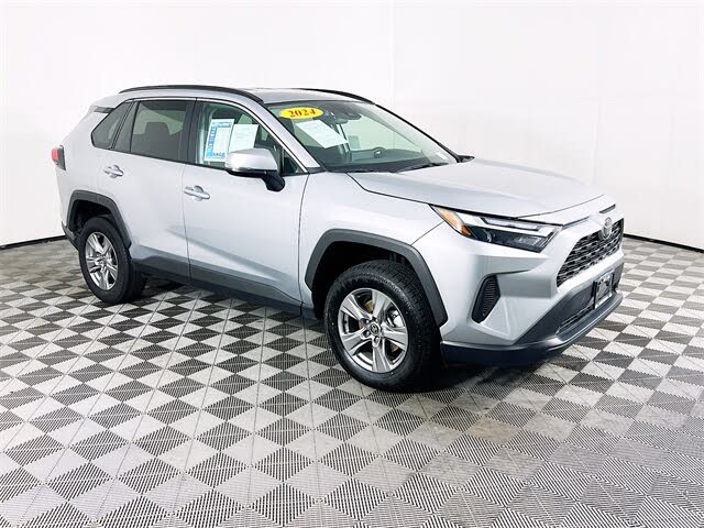 2024 Toyota RAV4 XLE FWD