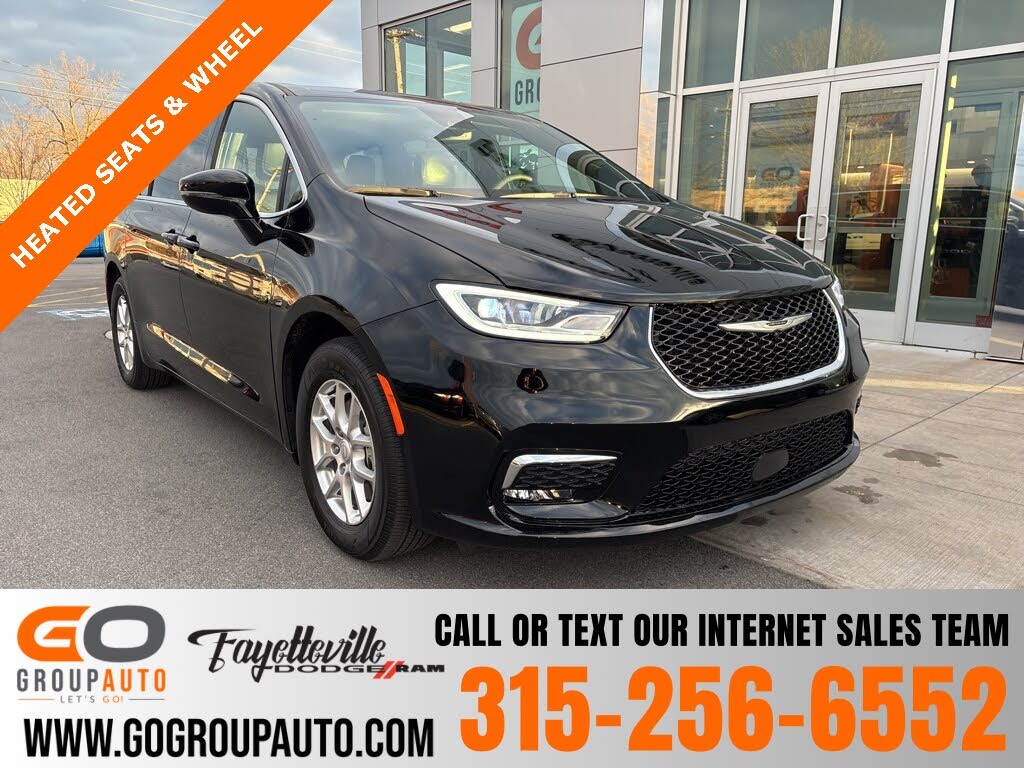 2025 Chrysler Pacifica Select FWD