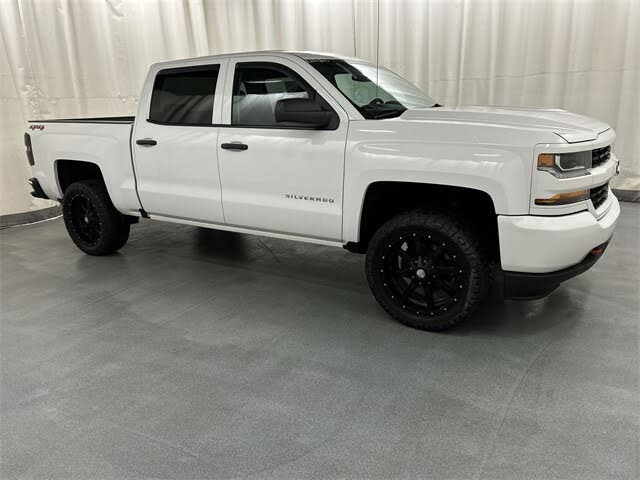 2018 Chevrolet Silverado 1500 Custom Crew Cab 4WD