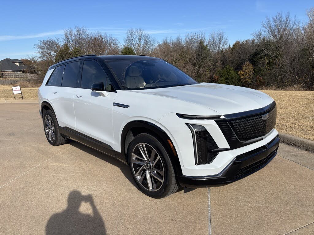 2026 Cadillac VISTIQ Sport AWD