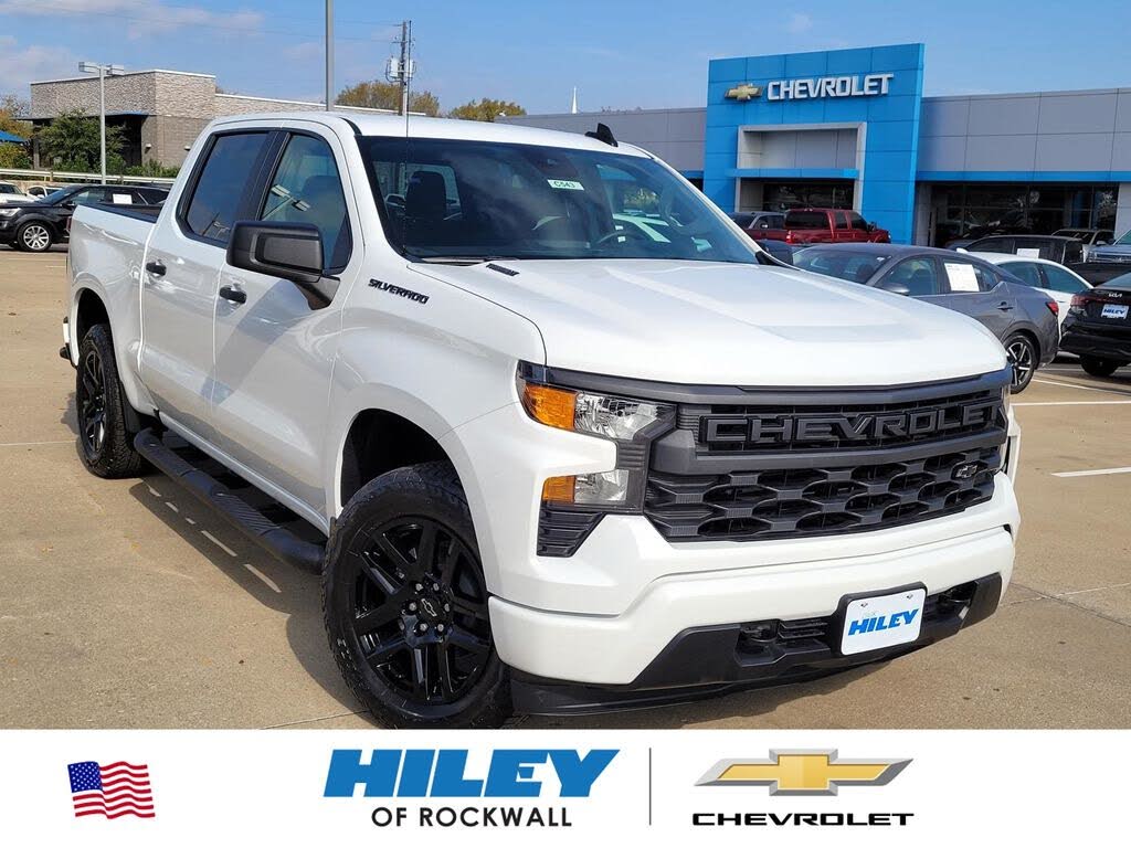 2026 Chevrolet Silverado 1500 Custom Crew Cab RWD