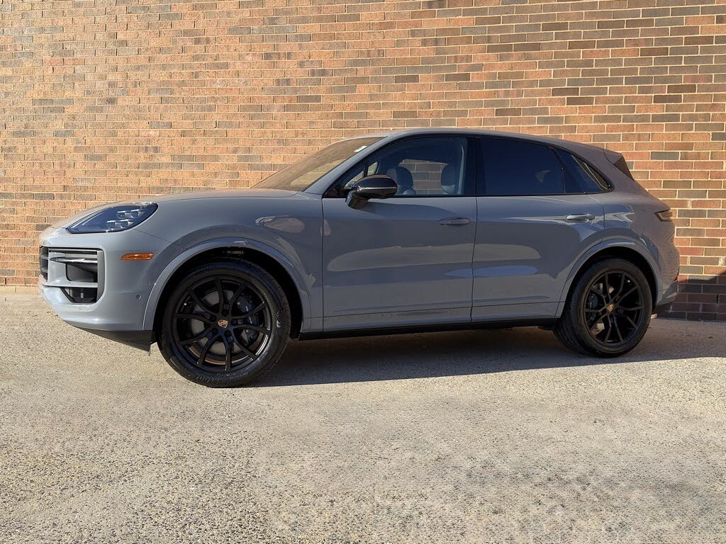 2026 Porsche Cayenne AWD