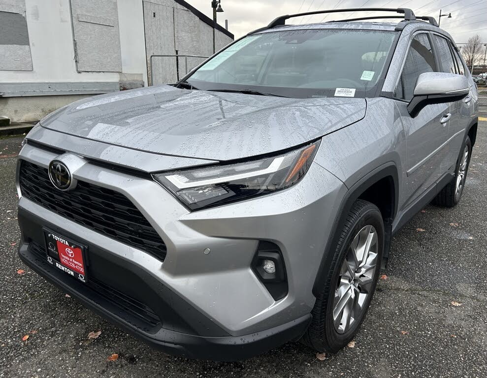 2024 Toyota RAV4 XLE Premium FWD