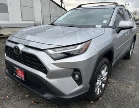 Toyota RAV4 XLE Premium FWD