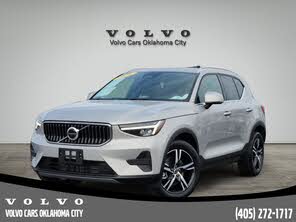 Volvo XC40 B5 Core Bright Theme AWD