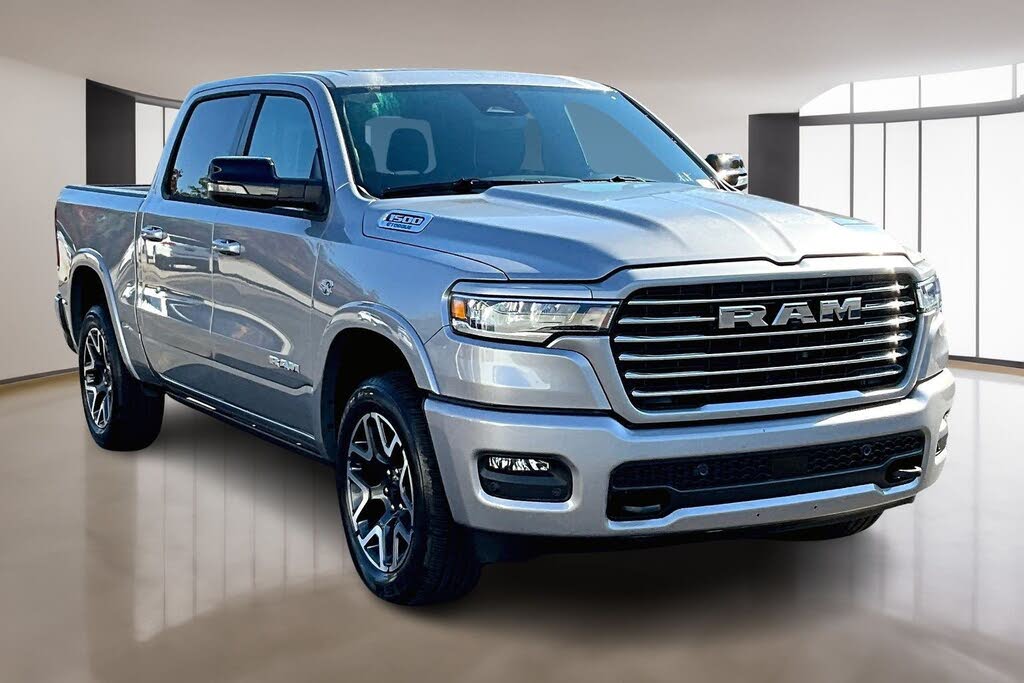 2026 RAM 1500 Laramie Crew Cab 4WD