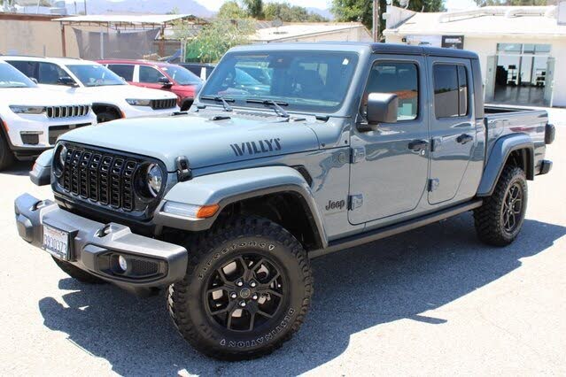 2024 Jeep Gladiator Willys Crew Cab 4WD