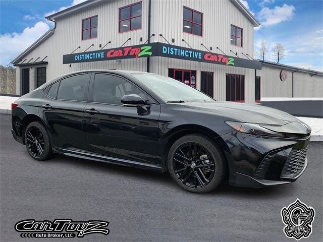 2025 Toyota Camry SE FWD