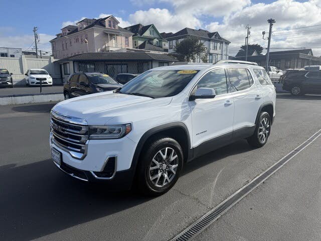 2023 GMC Acadia SLT FWD