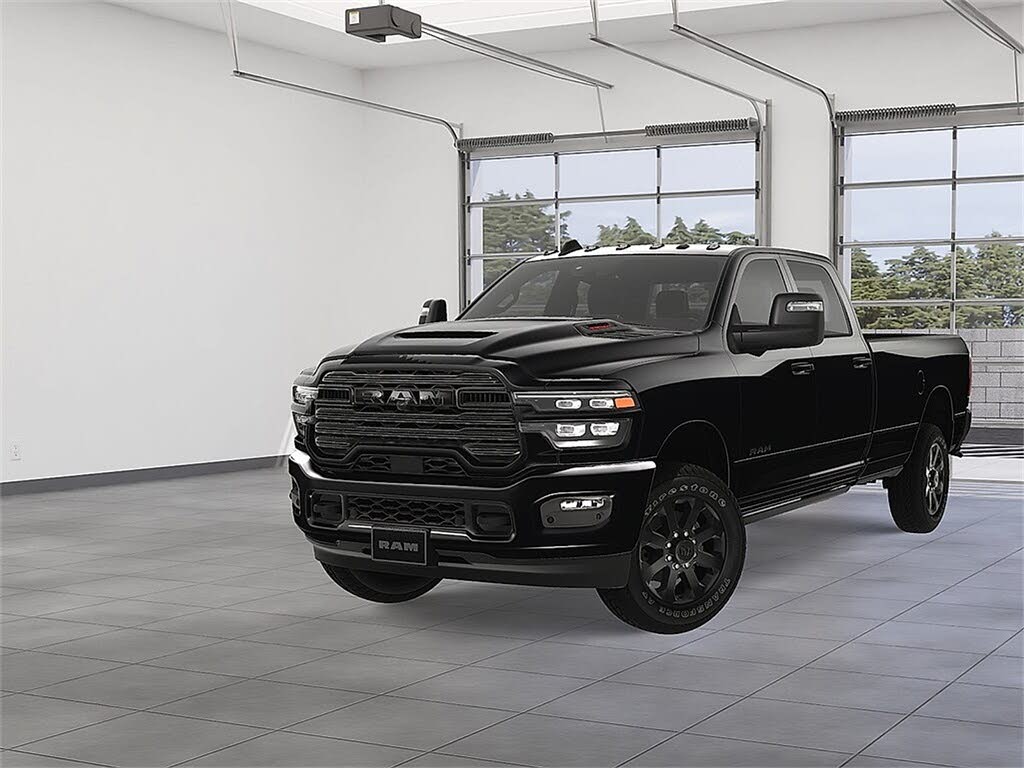 2025 RAM 3500 Laramie Crew Cab LB 4WD