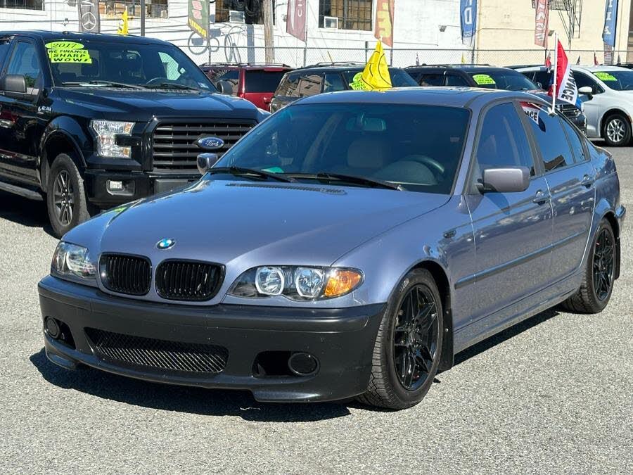 2002 BMW 3 Series 325xi Sedan AWD