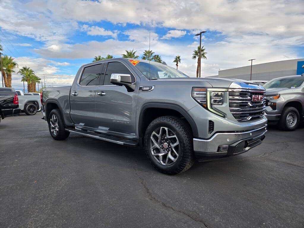 2024 GMC Sierra 1500 SLT Crew Cab 4WD