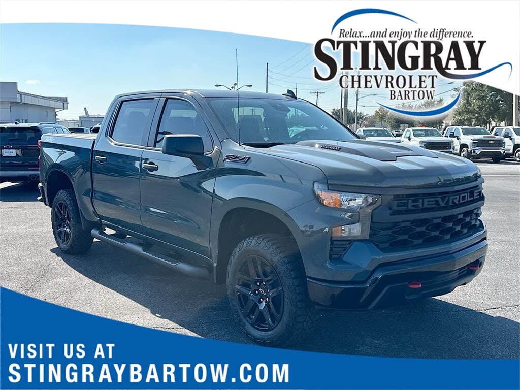 2026 Chevrolet Silverado 1500 Custom Trail Boss Crew Cab 4WD