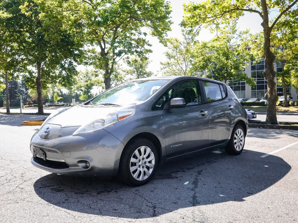 2015 Nissan LEAF S