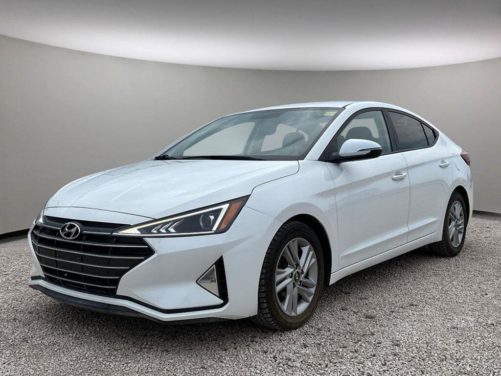 Hyundai Elantra Preferred FWD 2020