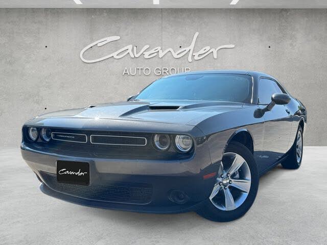 2022 Dodge Challenger SXT RWD