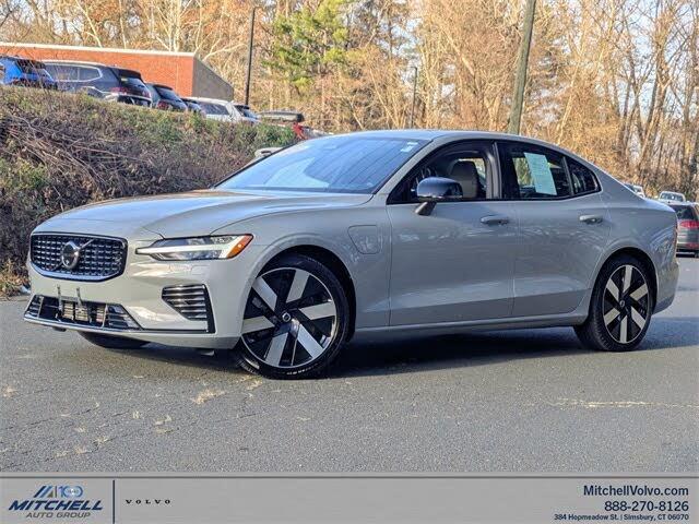 2024 Volvo S60 Recharge T8 Ultimate Dark Theme eAWD