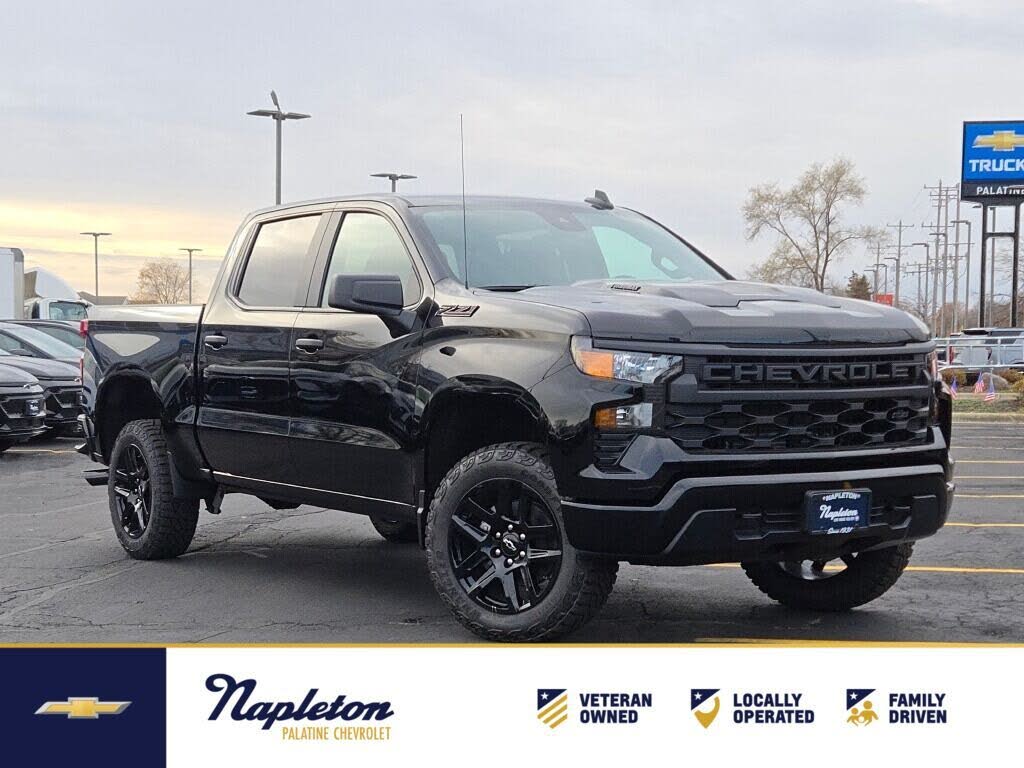 2026 Chevrolet Silverado 1500 Custom Trail Boss Crew Cab 4WD