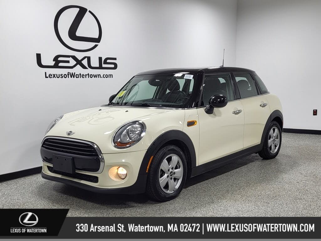 2017 MINI Cooper 4-Door Hatchback FWD