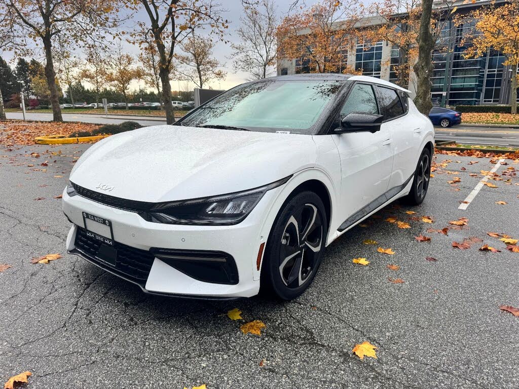 2022 Kia EV6 Long Range AWD with GT-Line Package 2