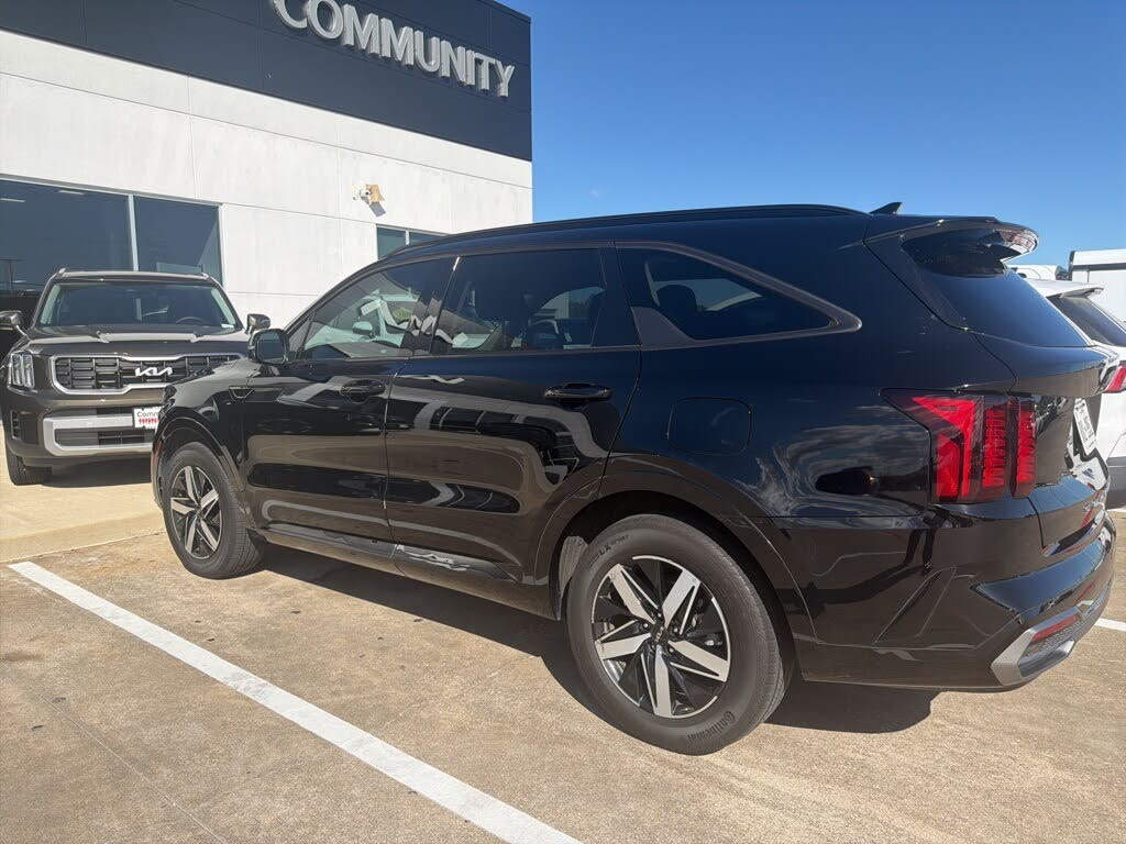 2022 Kia Sorento S FWD