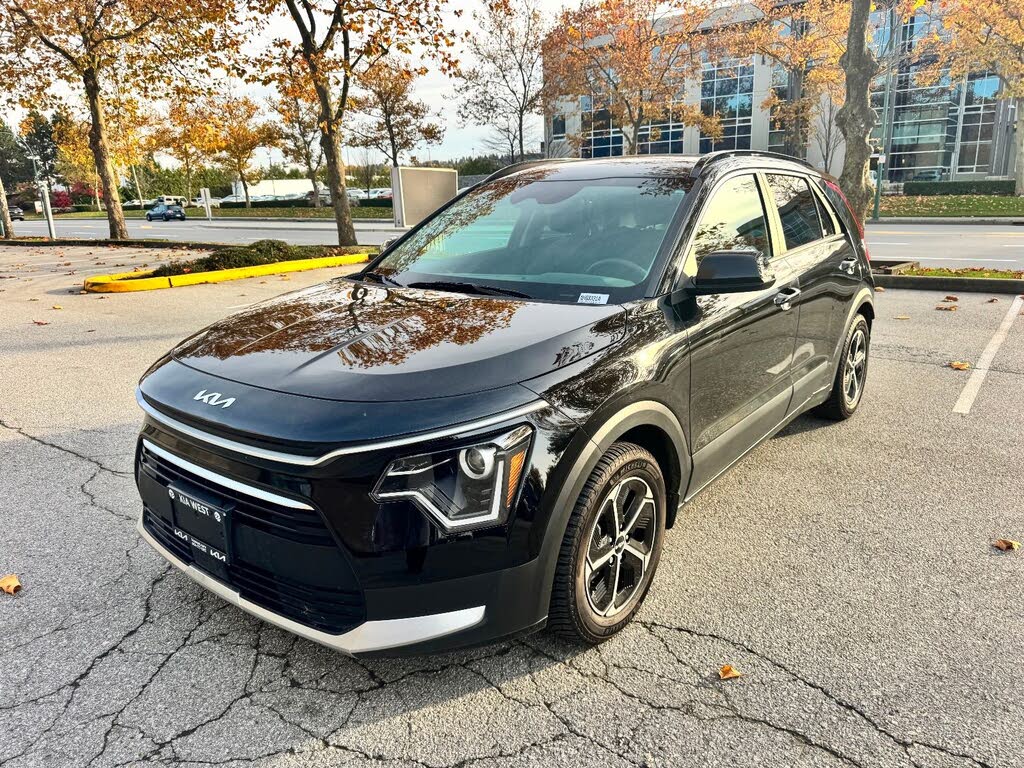 2023 Kia Niro EX FWD
